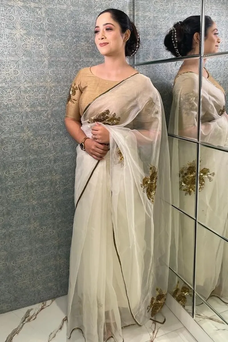 IVORY PARO